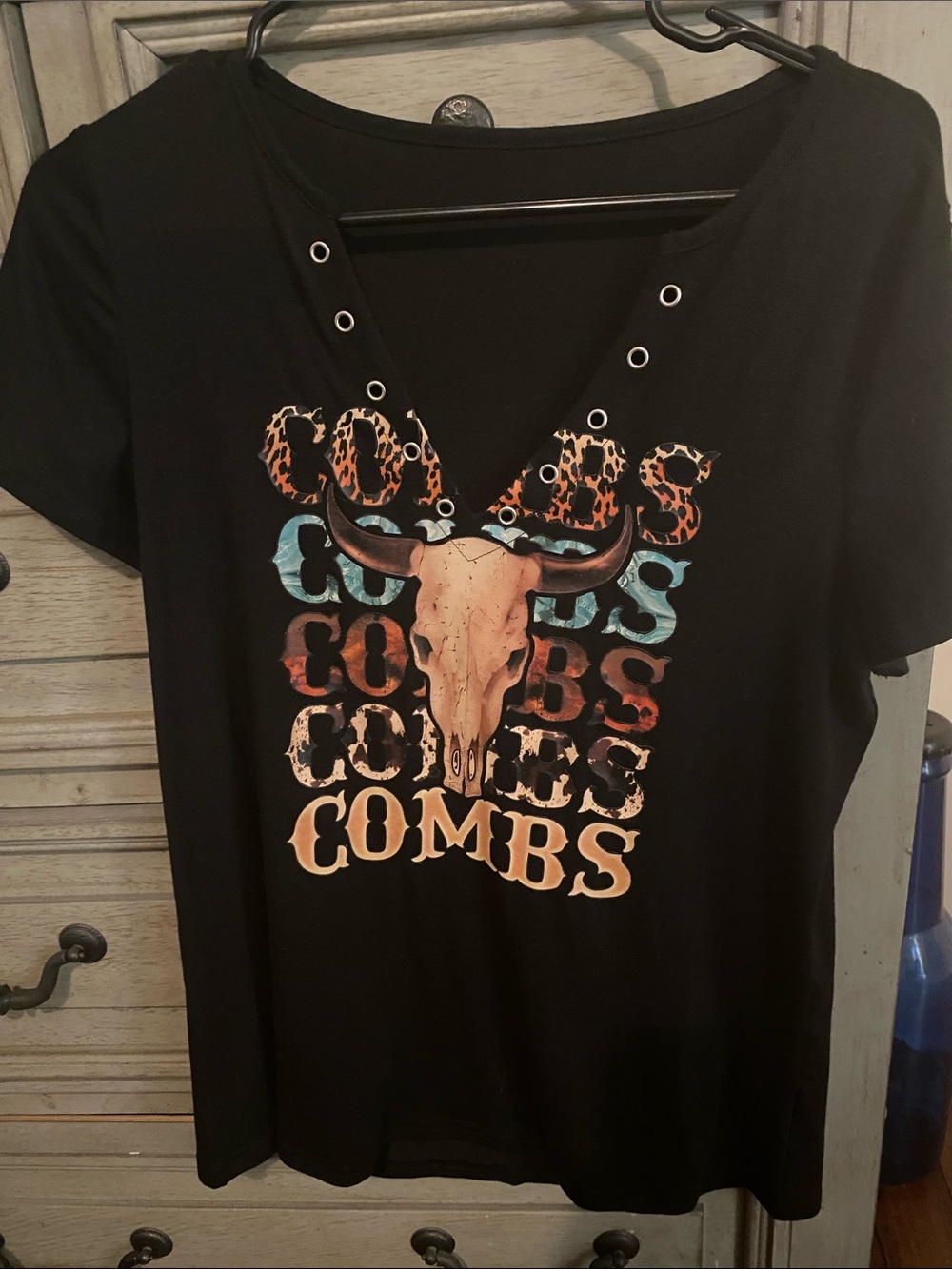 Luke combs women’s shirt